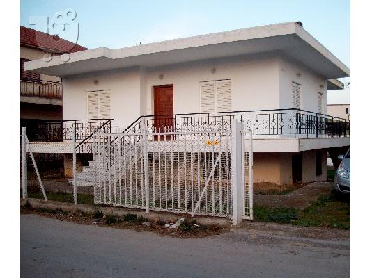 Μονοκατοικία στον Προαστιακό Σιδηρόδρομο και 1 χιλ. από την θάλασσα-Ν. Κορινθίας...